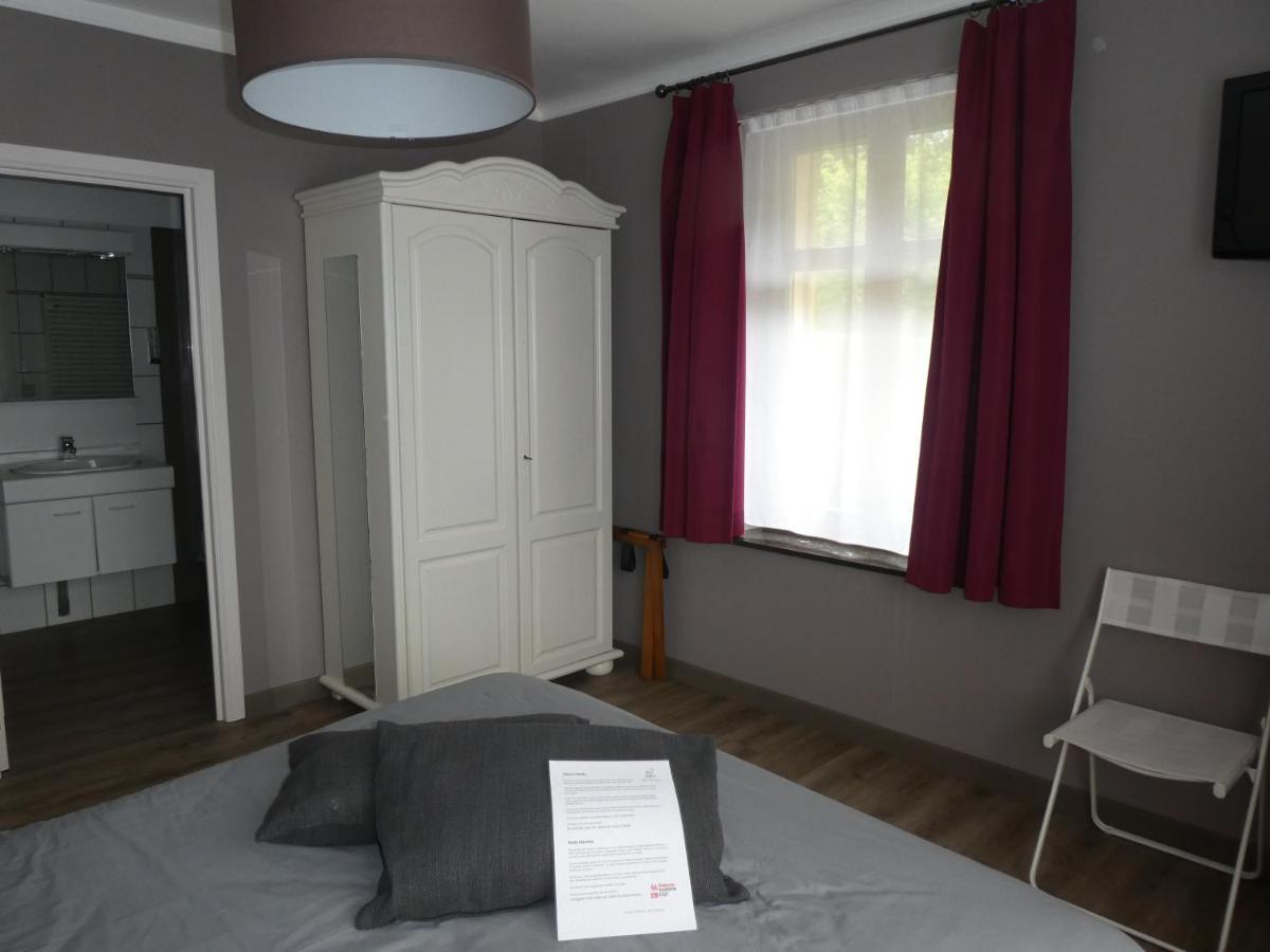 Hotel Des Roches Cugnon エクステリア 写真